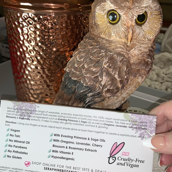 Sakura + Sage vegan eyeshadow & Blush Pallet NWOT - Picture 5 of 12